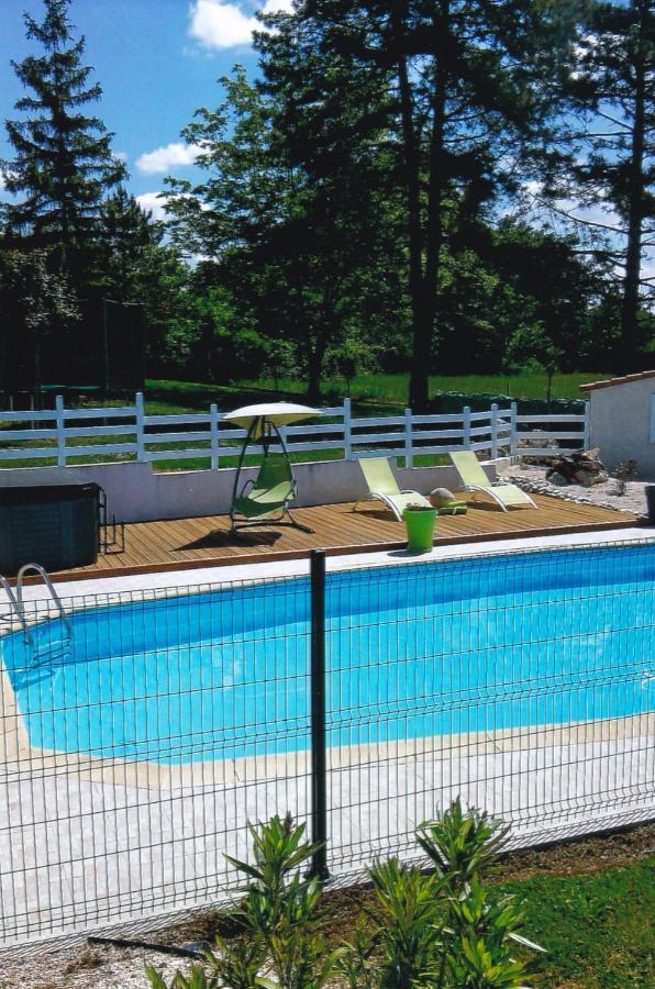 Chambre D'Hotes A Nérac エクステリア 写真